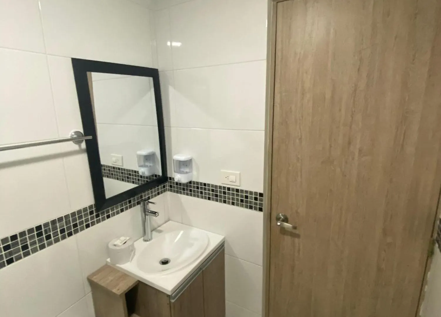 Отель Apartaestudio Medellin Laureles