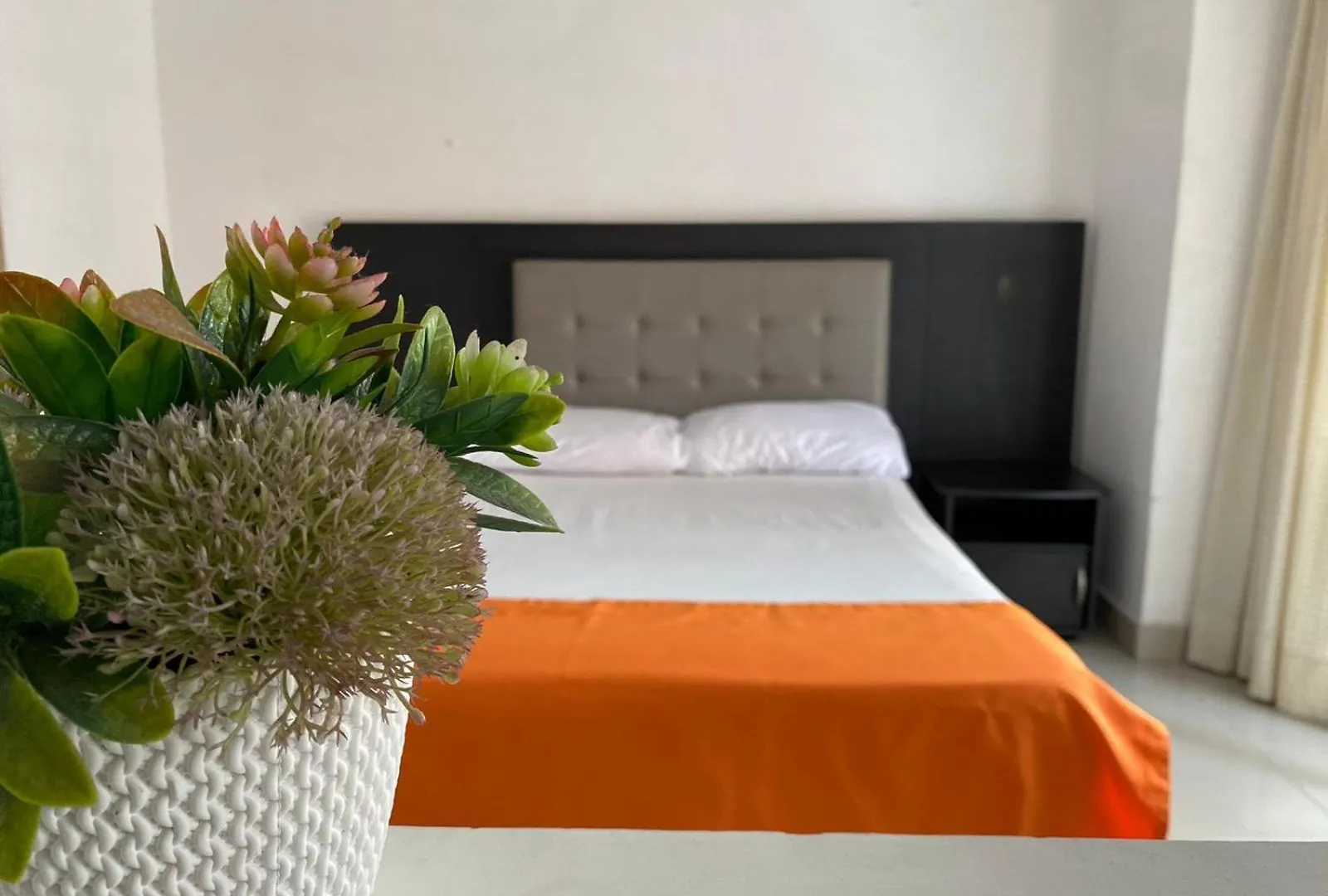 Apartaestudio Medellin Laureles