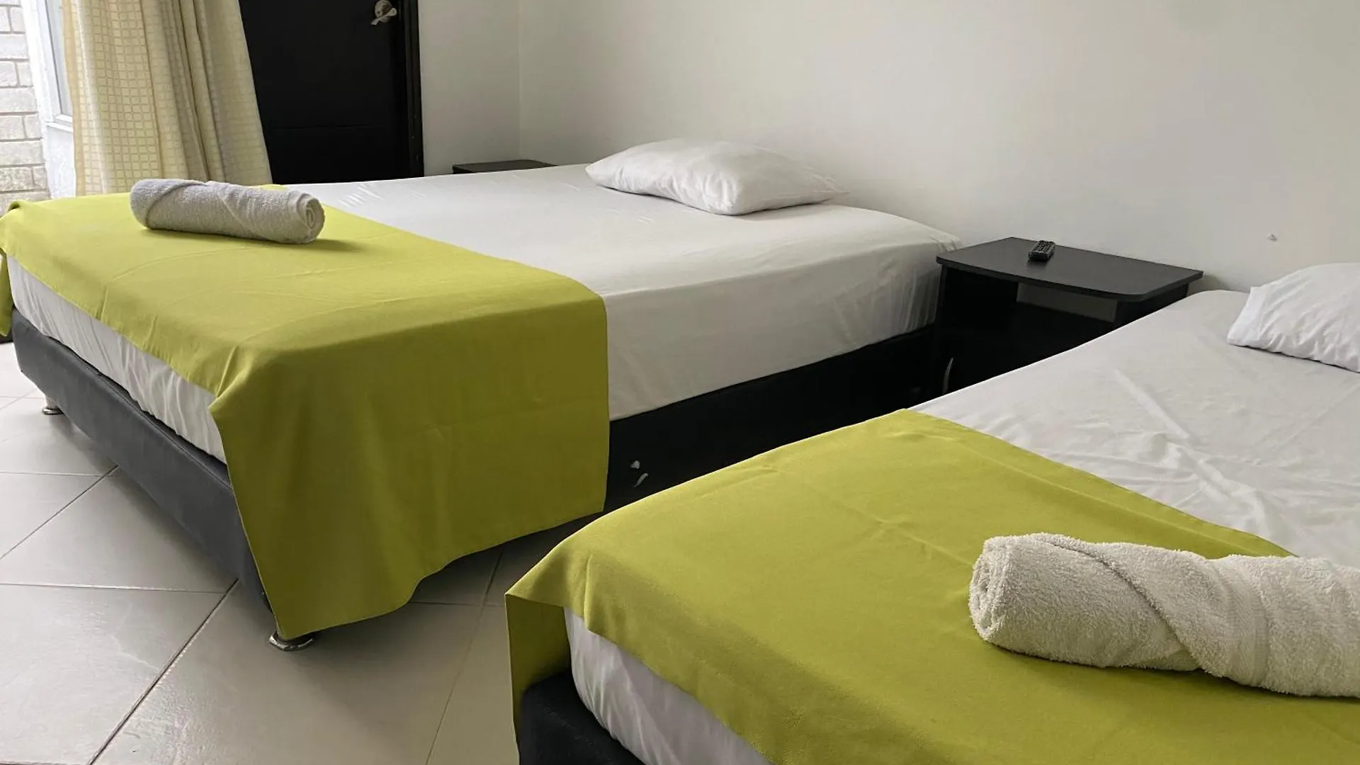 Apartaestudio Medellin Laureles