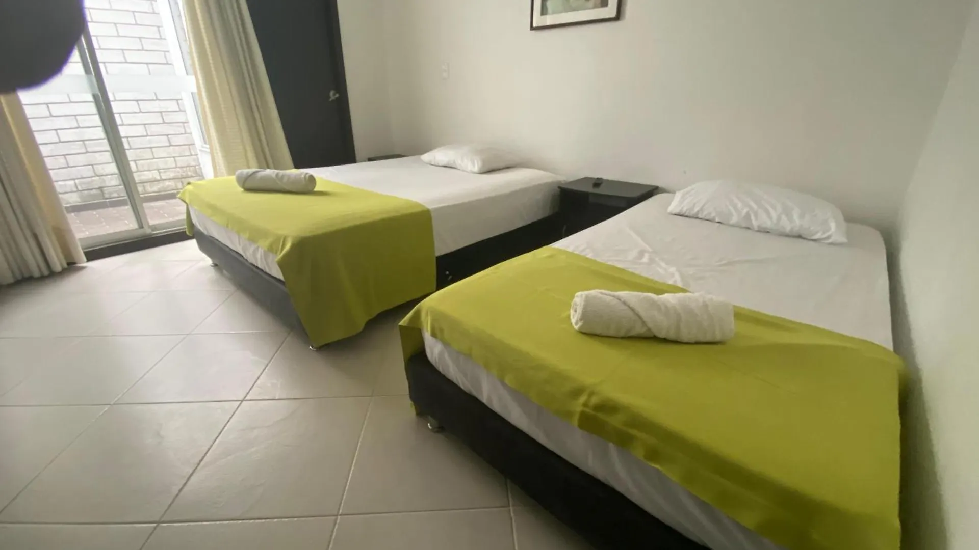 Apartaestudio Medellin Laureles 3*,