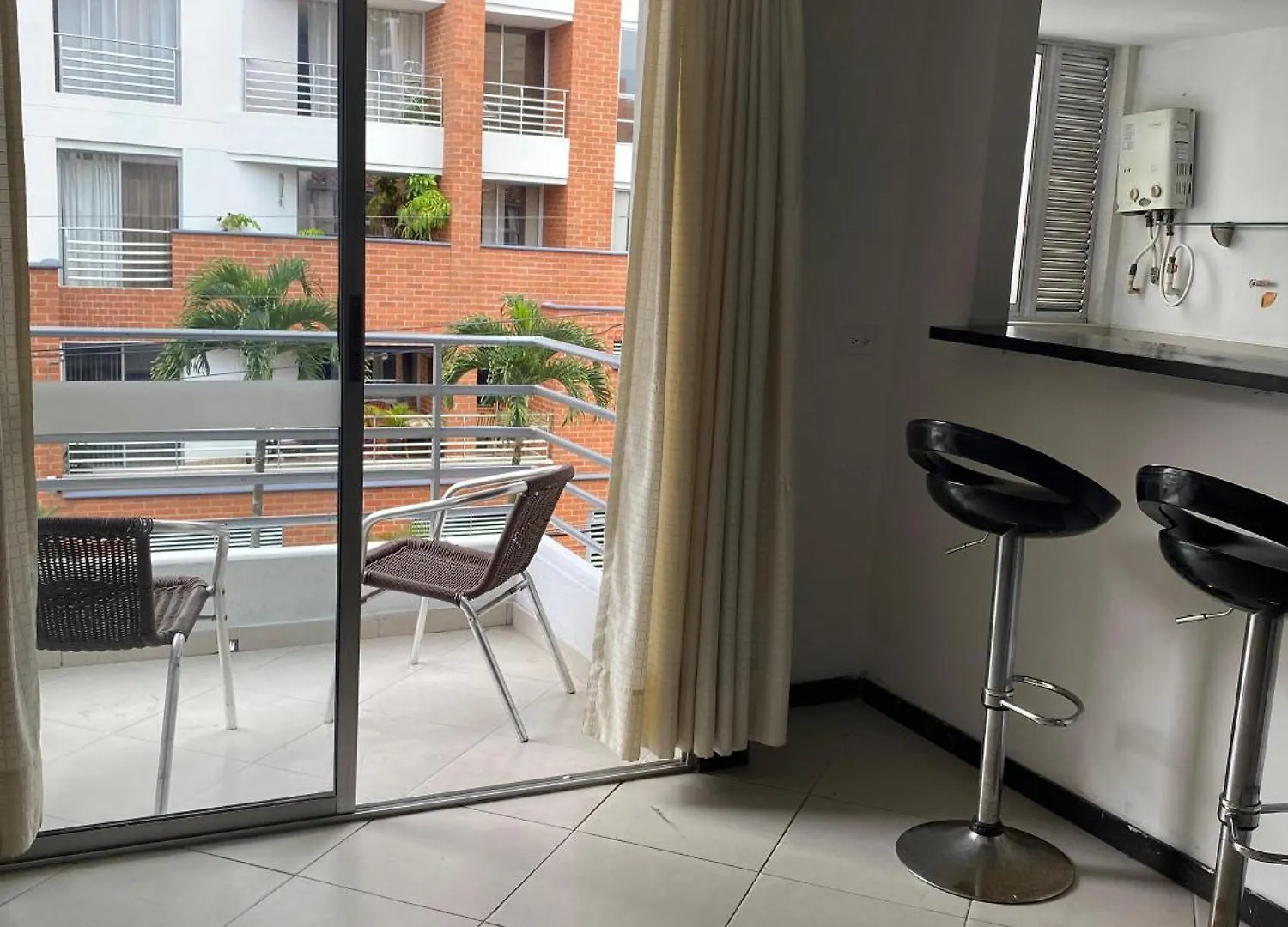 Отель Apartaestudio Medellin Laureles